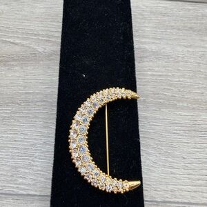 Elegant Gold Tone Crescent Moon Brooch